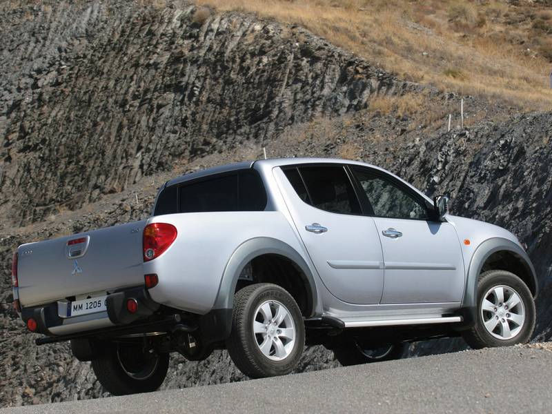 Фото автомобиля Mitsubishi L200